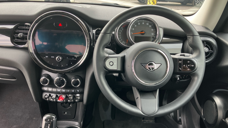 MINI Hatchback 1.5 Cooper Classic 3dr Auto Petrol Hatchback